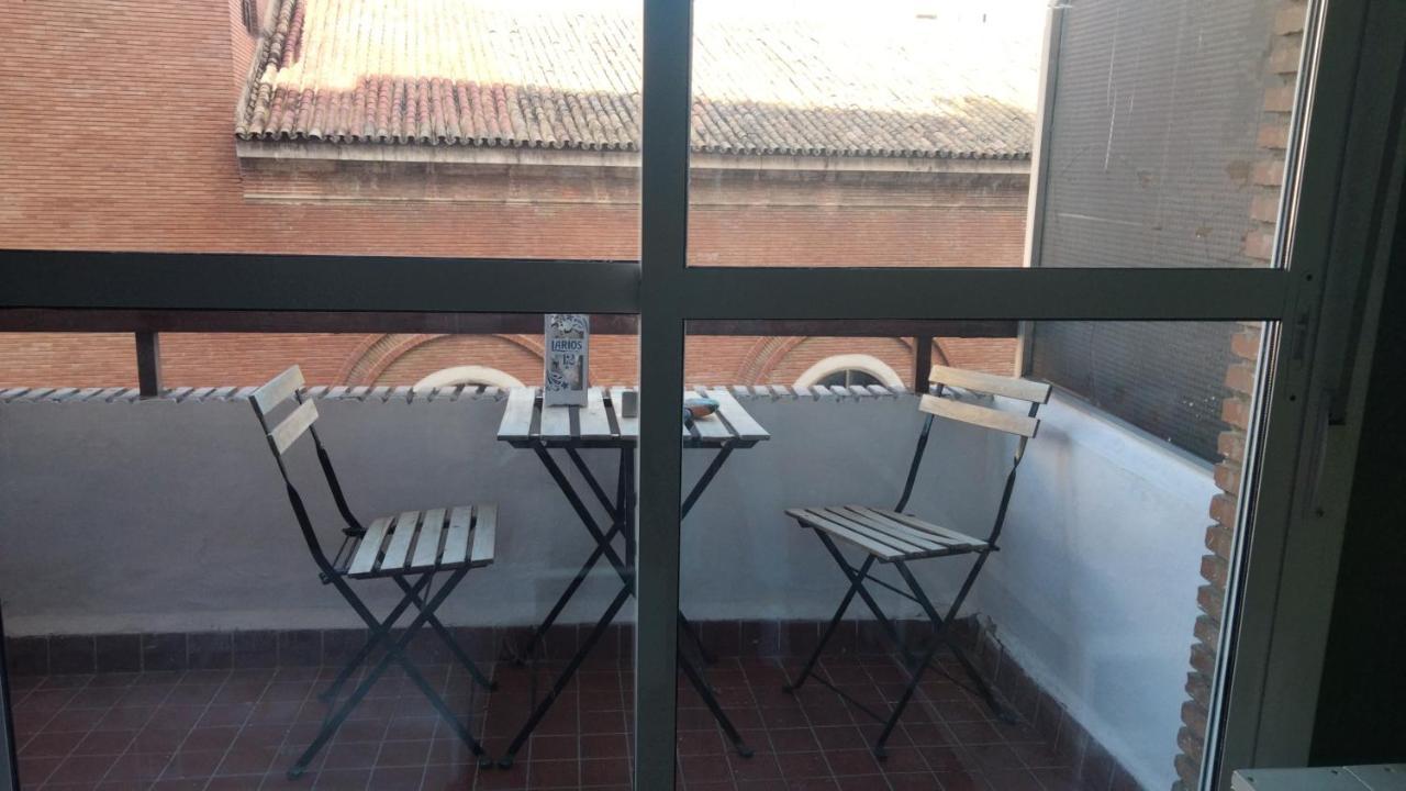 Triana Luck Apartment Севиля Екстериор снимка